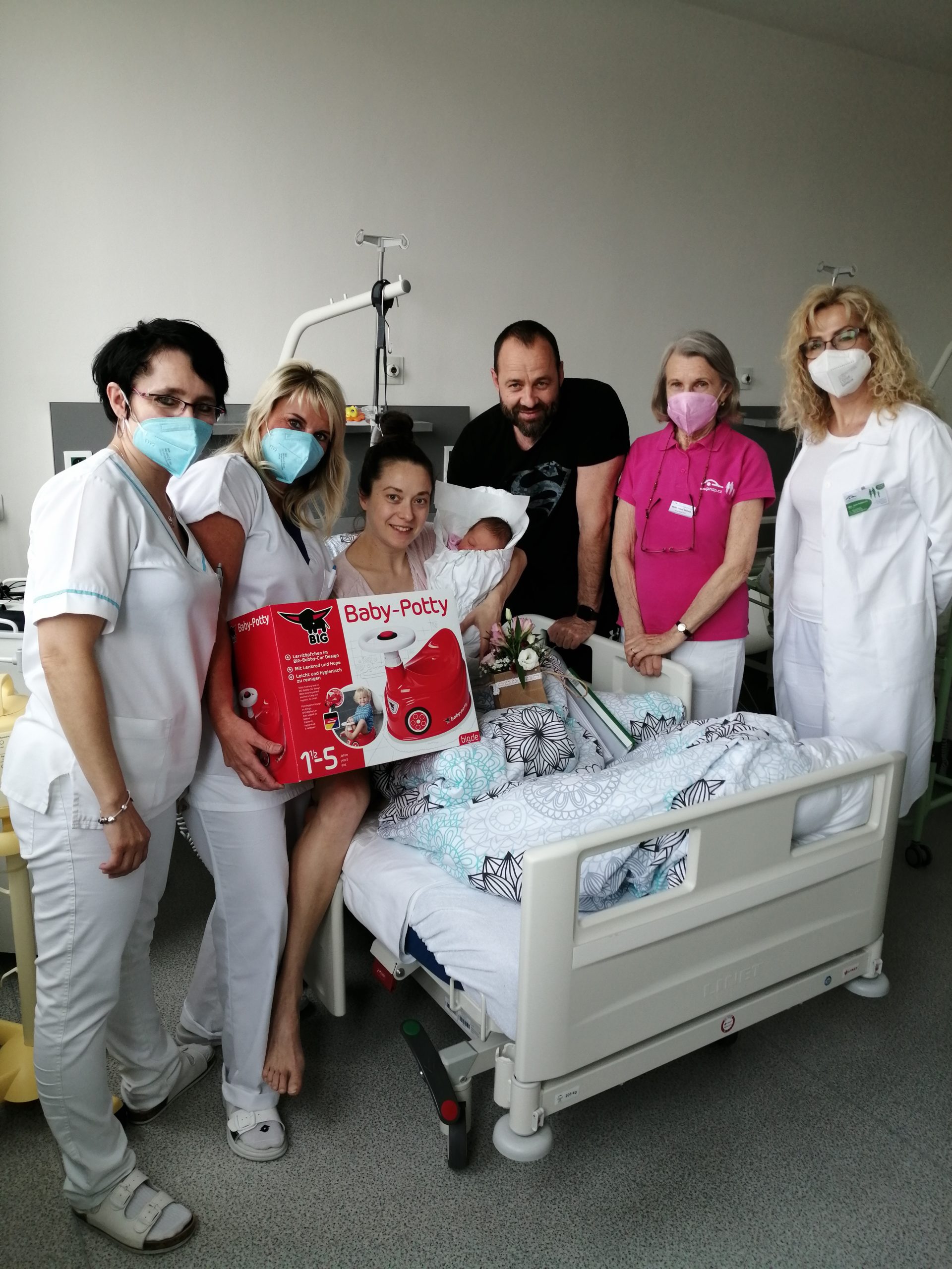 Nemocnice Roudnice nad Labem - aktuality - V roudnické porodnici se narodilo 200. miminko!